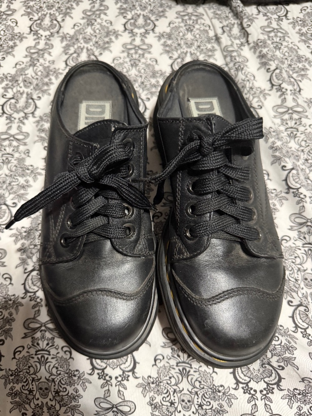 Vintage 90’s dr martens oxfords